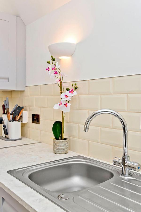 Newly Reno'D 2 Bed With Free Parking Edimburgo Exterior foto